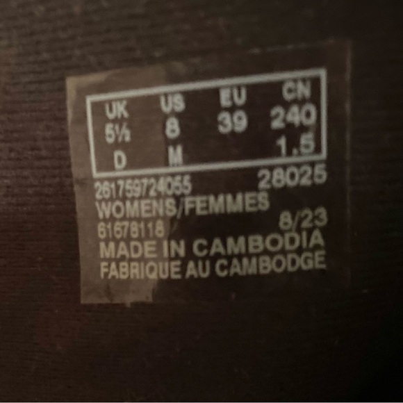 Clarks Women's Boots size 8 Genuine Leather Bayla Glow Booties NWT - Picture 10 of 10